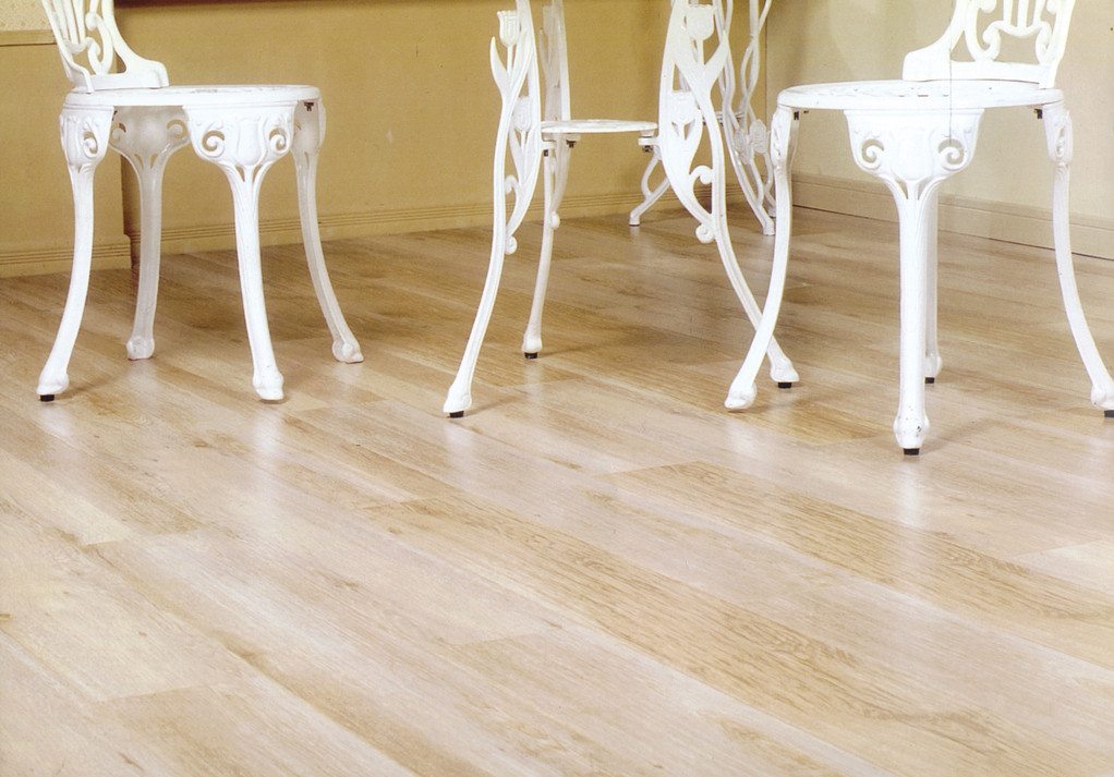 “甲醛門”再現(xiàn)是地板業(yè)困局還是存轉(zhuǎn)機(jī)？